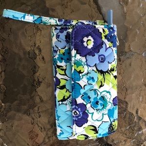 PINK VICTORIA SECRET wristlet